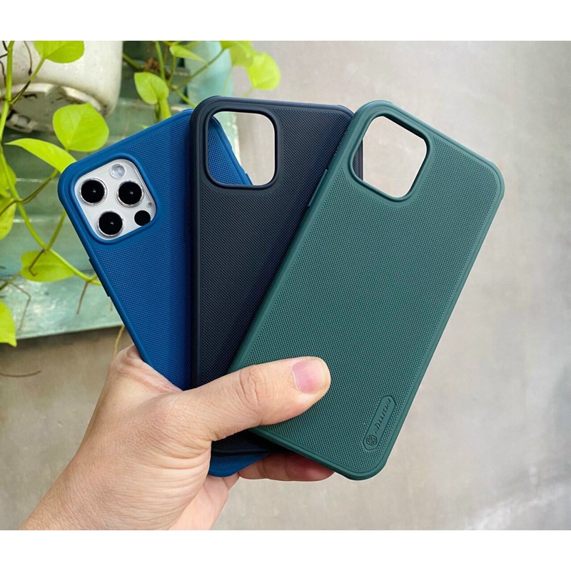 Ốp lưng iPhone 12 Pro Max, iPhone 12 Pro, iPhone 12, iPhone 12 Mini chính hãng Nillkin dạng sần viền mềm.