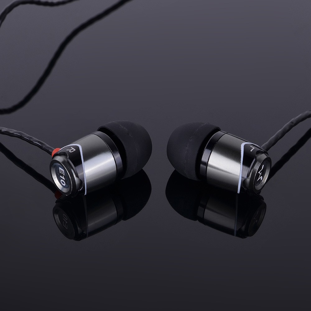 SoundMAGIC E10 original headset Stereo In-Ear 3.5mm Music Earphone without Microphone - Black/Silver