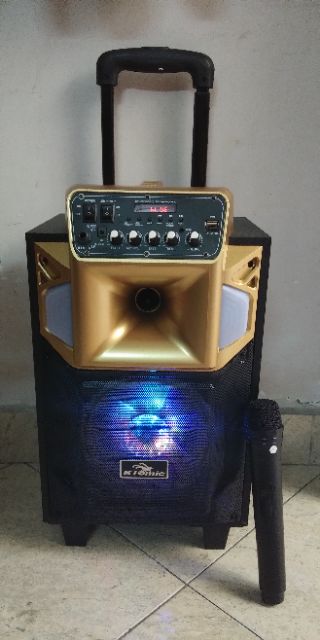 Loa kéo M800 âm bass ấm