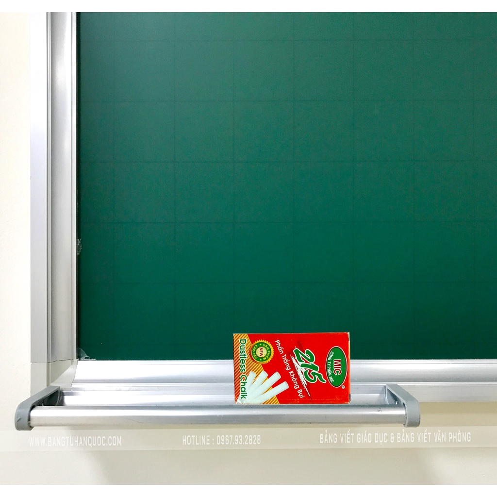 Bảng từ xanh hàn quốc viết phấn, chống lóa tốt ,mặt bảng mịn ,viết ăn phấn, có kẻ ô 5x5cm