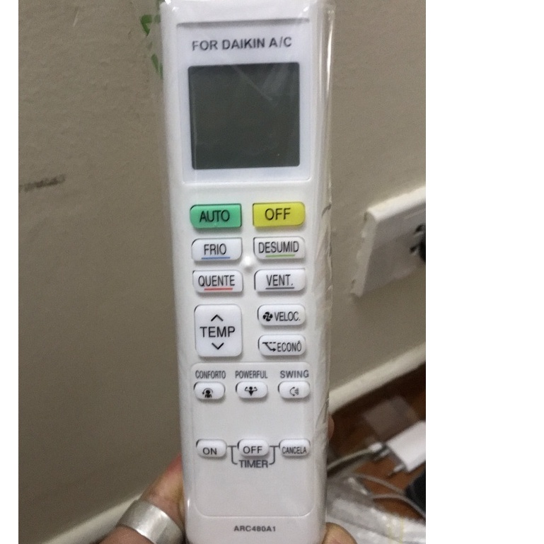 Remote máy lạnh Daikin Inverter dòng FTKC Series loại nhỏ dài