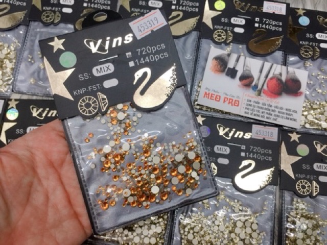 Đá gắn móng vins mix size đủ màu