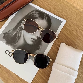 Kính râm retro mắt vuông cổ điển