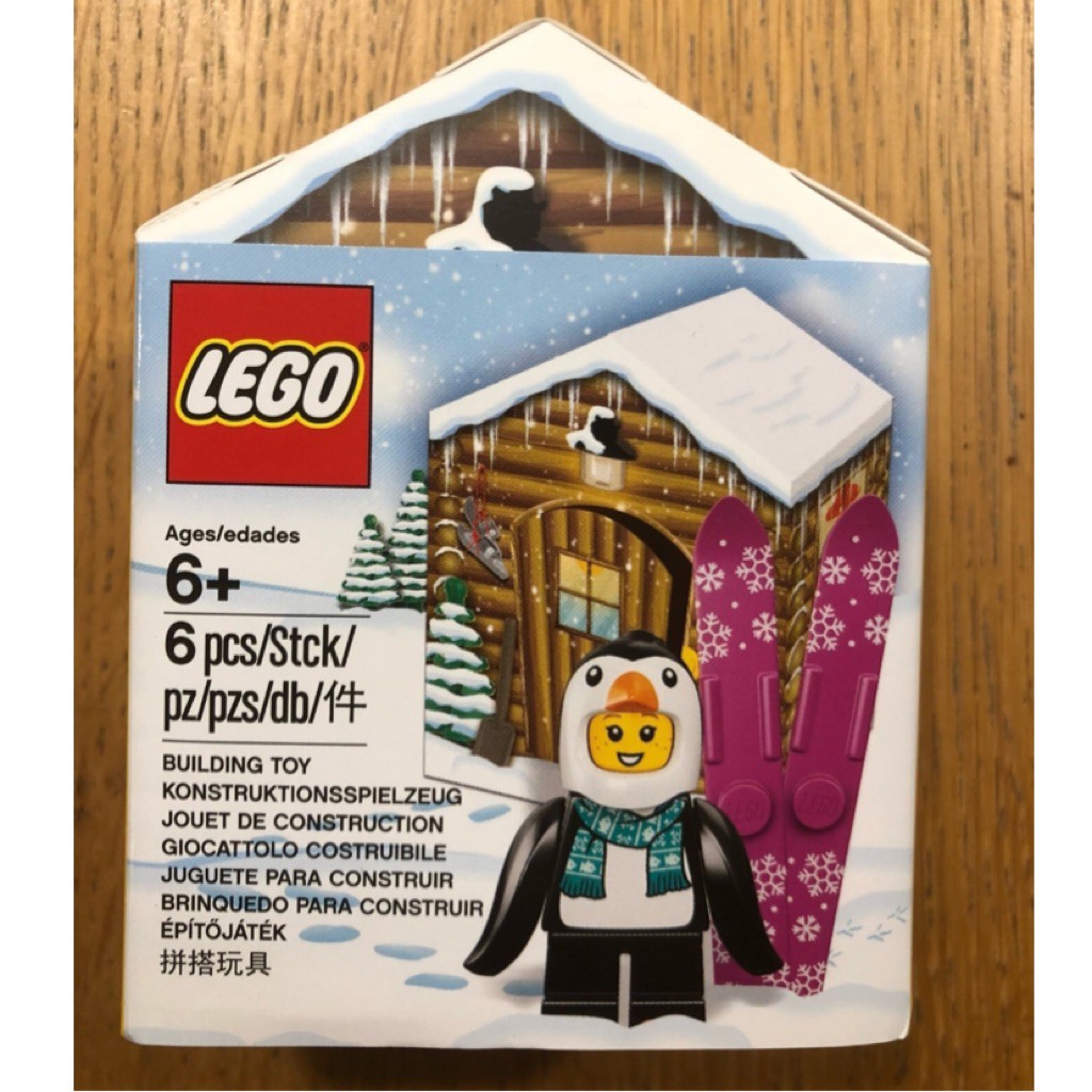 🐧 5005251 LEGO Penguin Suit Girl. - Nhân vật Chim cánh cụt mùa đông