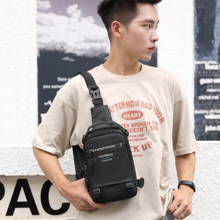 Túi đeo chéo nam vải Polyester kháng nước chống bám bụi tích hợp cổng sạc USB tiện dụng TC116 | BigBuy360 - bigbuy360.vn