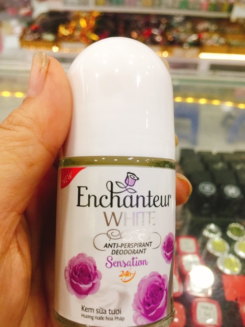 LĂN KHỬ MÙI TRẮNG DA ENCHANTEUR  25 ML