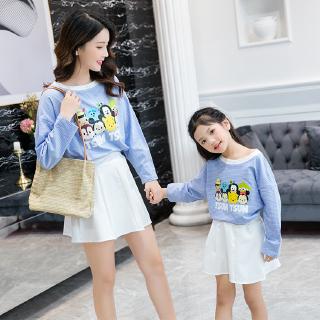 Bộ áo thun tay dài cổ tròn kẻ sọc và váy đáng yêu cho mẹ và bé