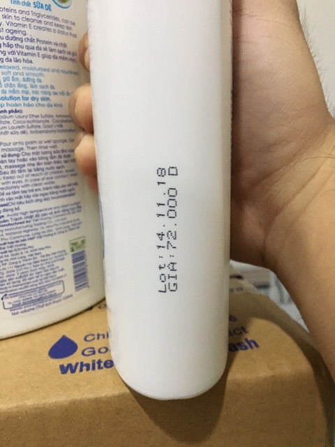 Chai sữa tắm E100 tinh chất sữa dê 520ml