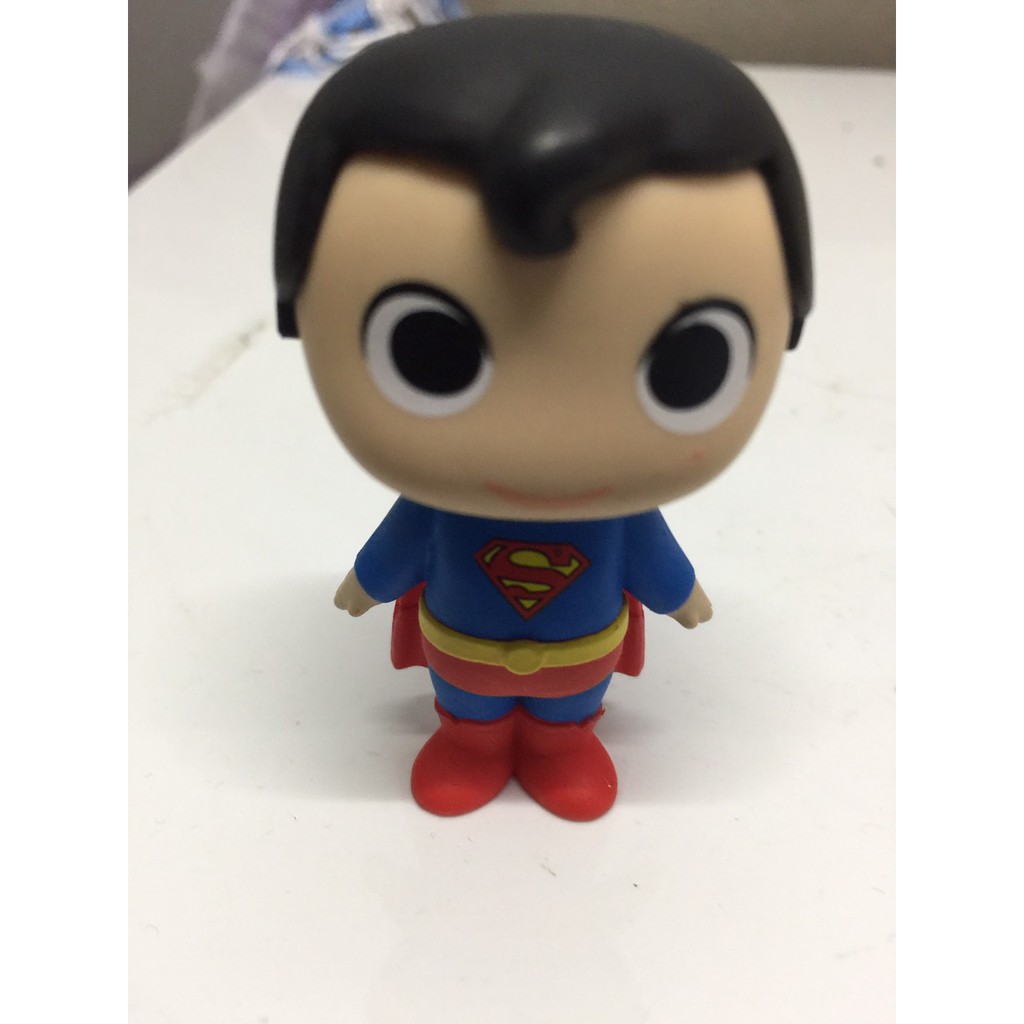 Mô hình Funko DC Super Heroes and Pets Series 3 Mystery Minis Superman 1/12 Mystery Minifigure