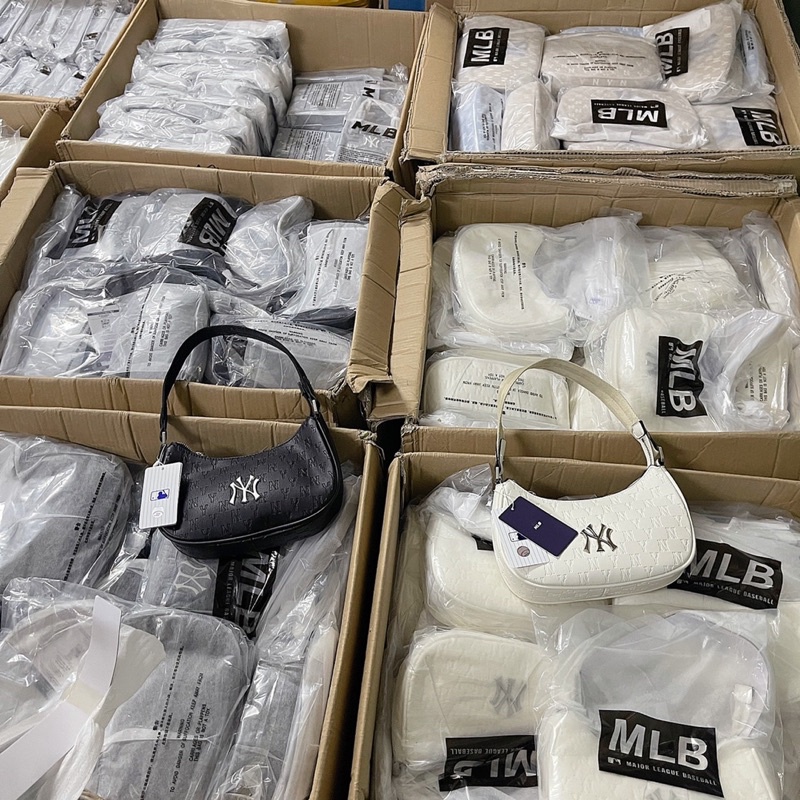 Túi kẹp nách MLB