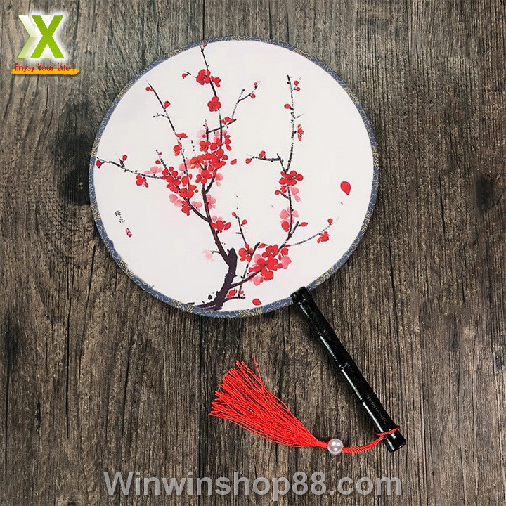 Quạt tròn cổ trang hoa mai đỏ loại nhỏ đường kính 21cm - Muasamhot1208