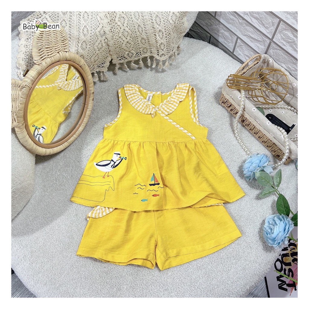 Bộ Đồ Đũi Lá Cổ Caro Nhún Bèo Bé Gái BabyBean