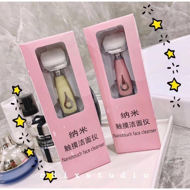 MÁY RỬA MẶT CẦM TAY FLOR.SKIN DÙNG PIN CÁN DÀI DỄ CẦM SANG CHẢNH