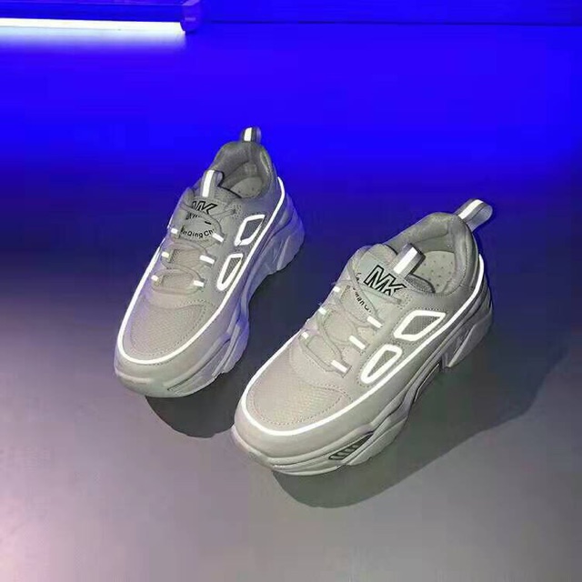 [Mã FAGREEN245 giảm 10% tối đa 30k đơn từ 99k] Giày thể thao the star đế cao phản quang êm chân chất đẹp | BigBuy360 - bigbuy360.vn