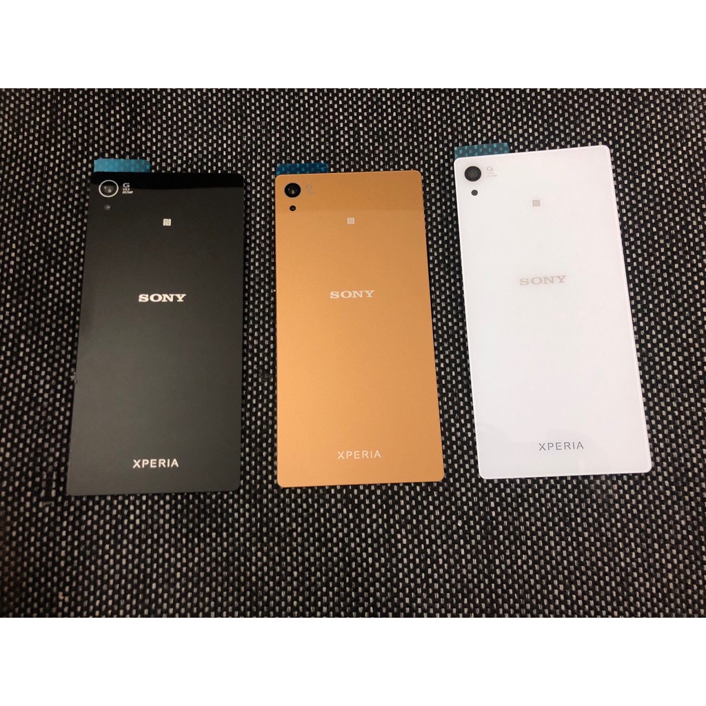 Lưng Sony Z4