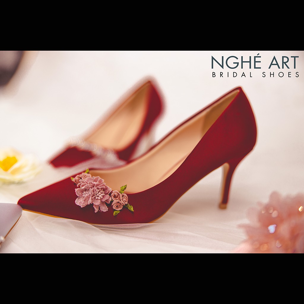 Giày cưới Nghé Art lụa đỏ hoa hồng 309