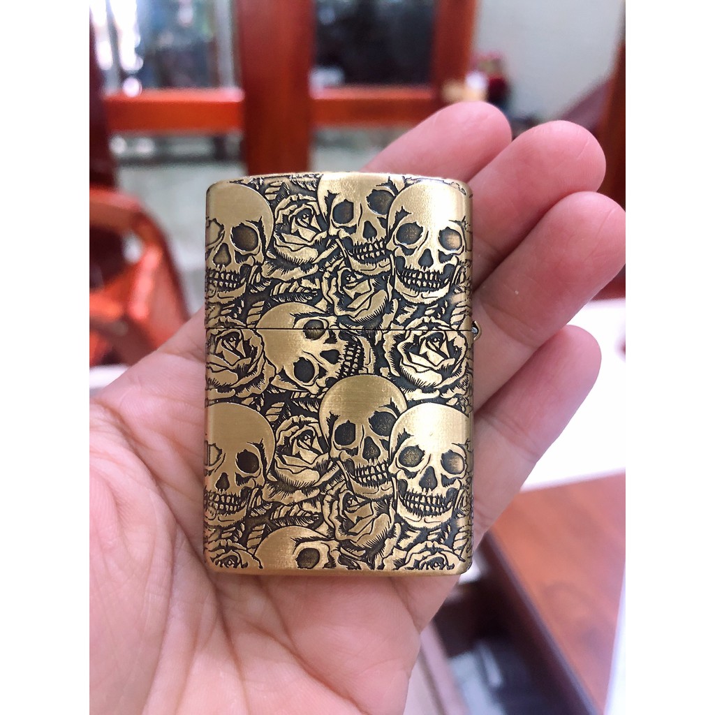 Vỏ Bật Lửa Zippo Đầu Lâu Khắc Chìm - Vàng - Đáy Lồi