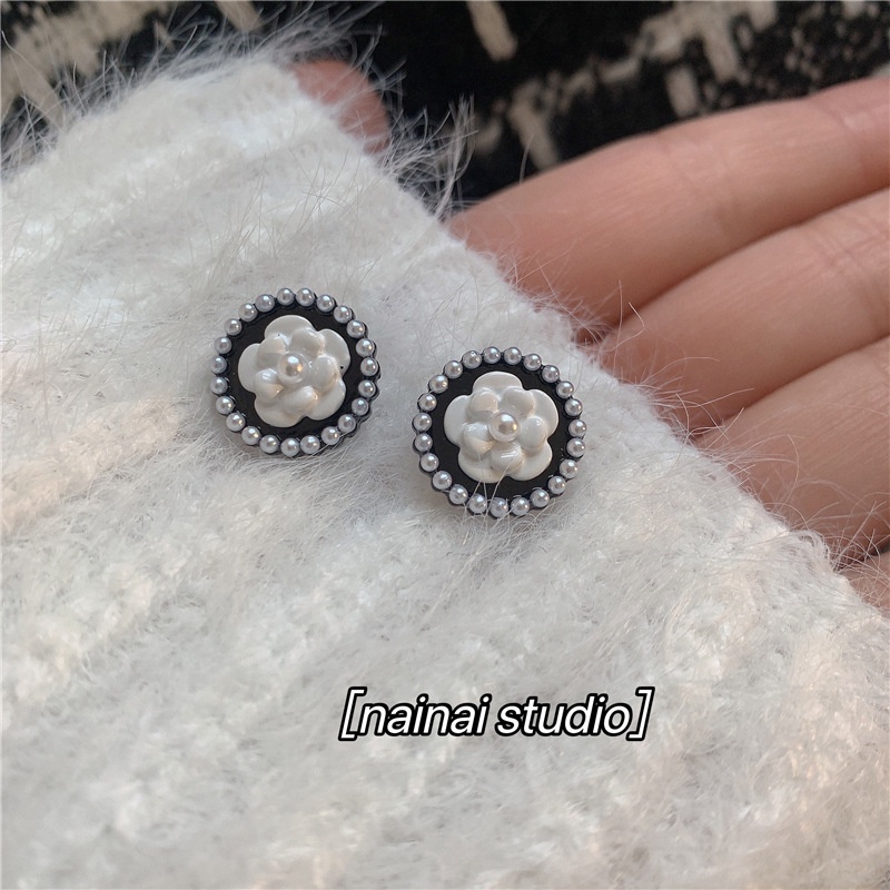 Bông Tai Hình Hoa Trà Màu Đen Phong Cách Retro 2022