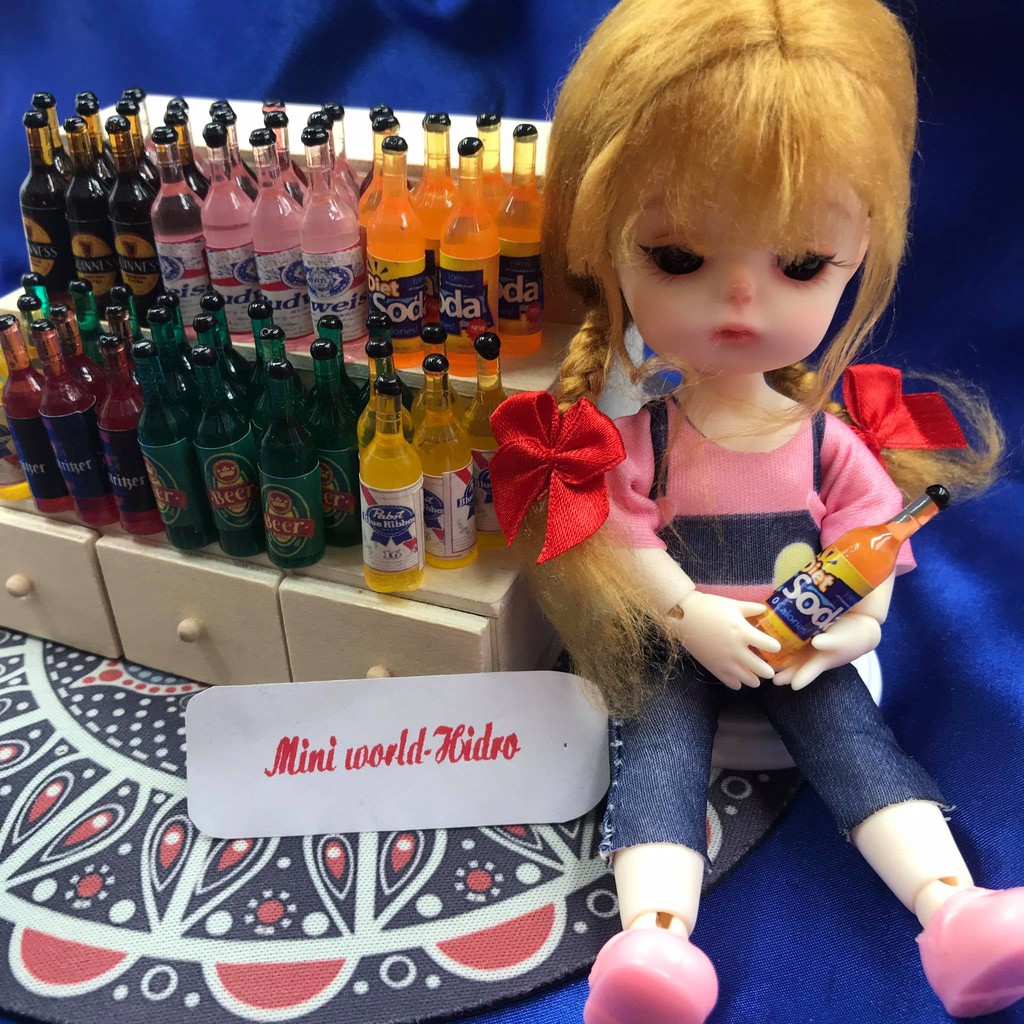 Combo 6mô hình chai nước bia mini tí hon dùng cho trang trí nhà búp bê Barbie, BJD, tỉ lệ 1/12, 1/8