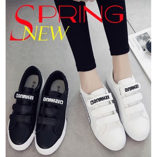 Giày sneaker nữ