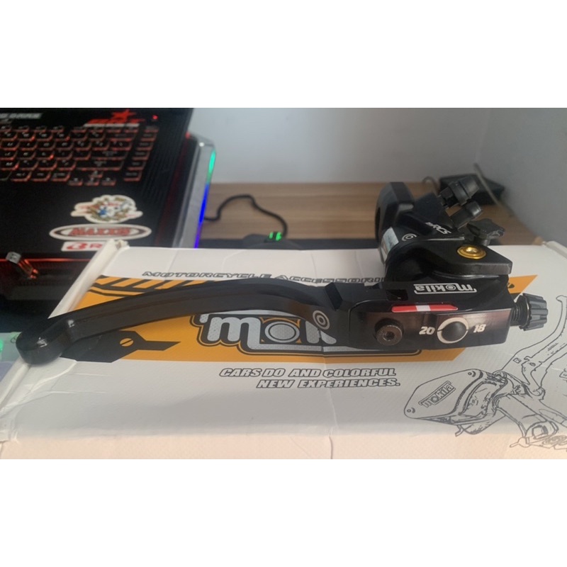 Tay thắng Mokila rcs