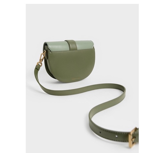 Túi ví nữ đeo vai đeo chéo CNK GABINE QUILTED SADDLE BAG XANH RÊU PHỐI