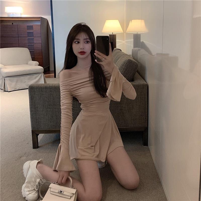 Váy trễ vai hai màu đen be phom tôn dáng hack chân cực xinh - Váy đầm nữ dáng xoè hở vai