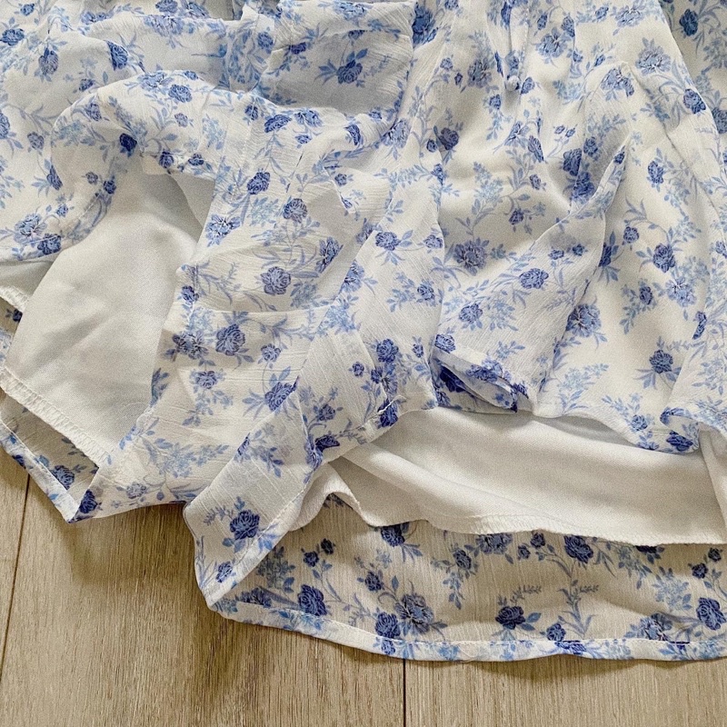 Bộ Jumpsuit hoa nhí xanh