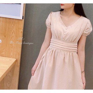 váy xoè cúc bọc cổ tim