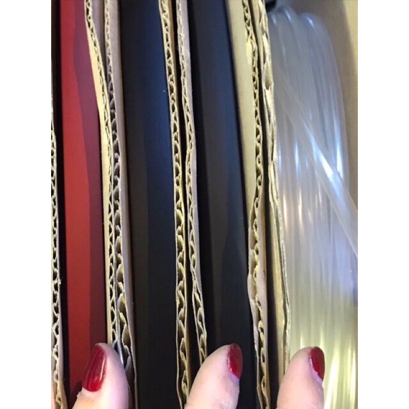 gen co nhiệt phi 10 màu , đỏ, đen. Báo giá 1 mét.