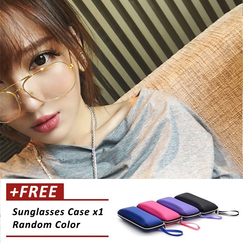 Kính đọc sách có gọng kim loại