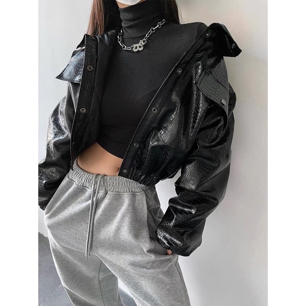 Áo khoác da dáng ngắn túi hộp bo gấu