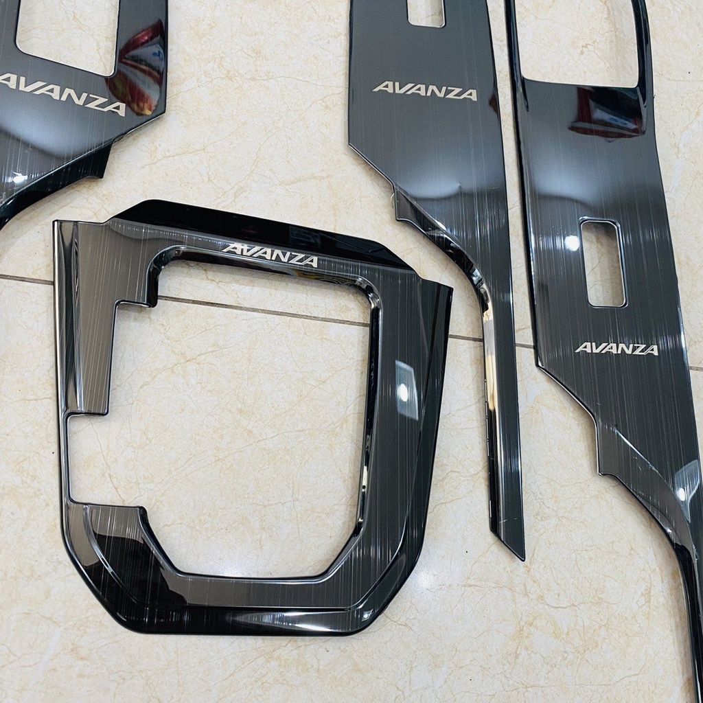 Ốp nội thất  xe Toyota Avanza 2022 2023 chất liệu Titan Cao cấp
