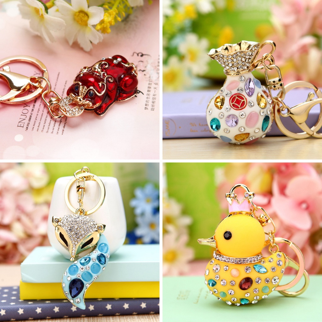 Quà Tặng Móc khóa may mắn, móc đeo chìa khóa đính đá cute ô tô xe máy túi xách -Voi Nhỏ