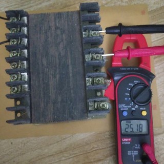 Biến áp ra 12V 24V vào 220VAC  loại to thanh lý