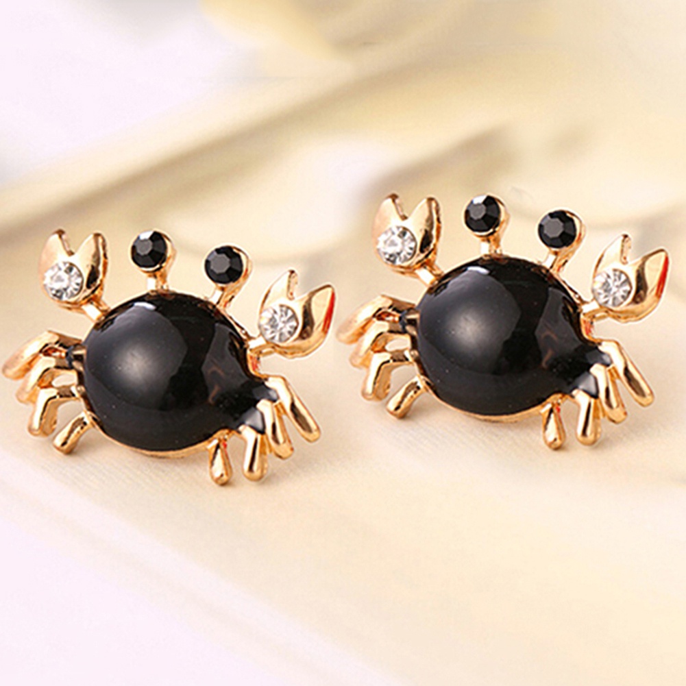 Đôi khuyên tai hợp kim hình cua xinh xắn dành cho nữ