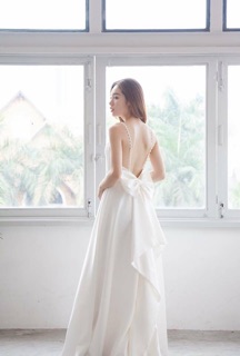 Đầm cưới trơn hàn quốc
