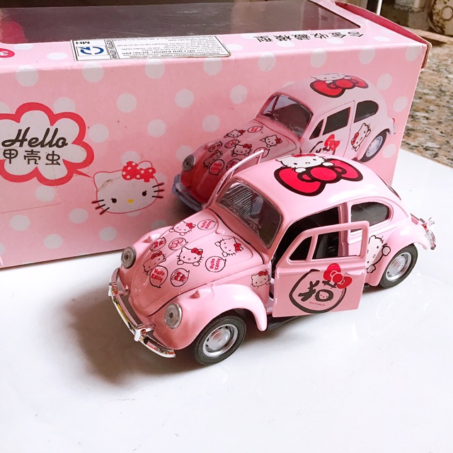 Xe chạy trớn sắt hello kitty hồng