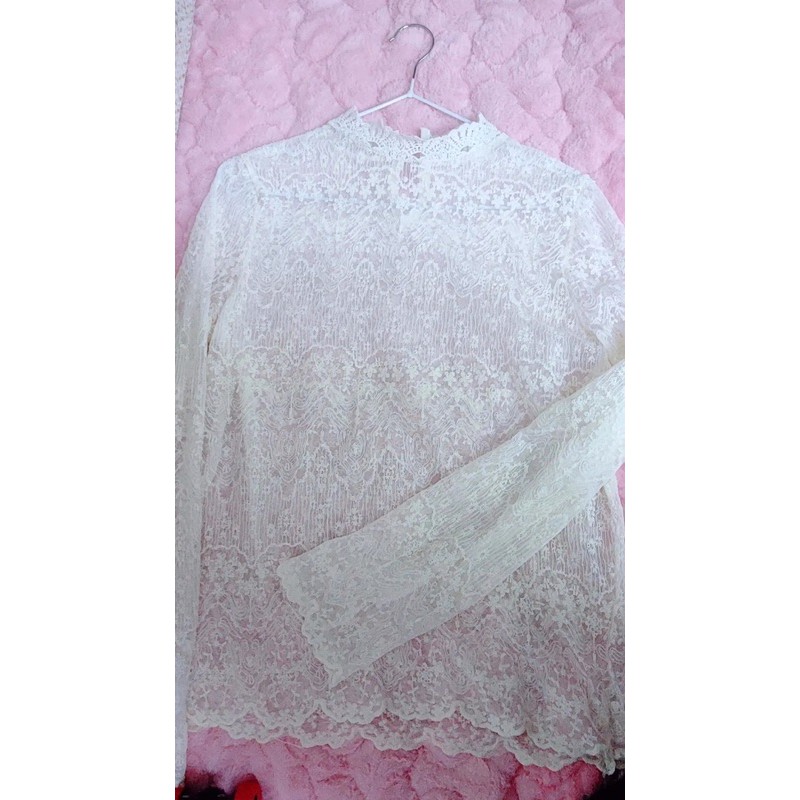 Áo ren cổ tàu tay loe