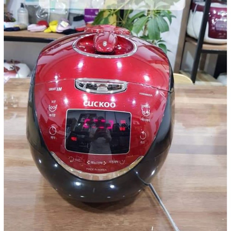 NỒI CƠM ĐIÊN CUCKOO N0680SR