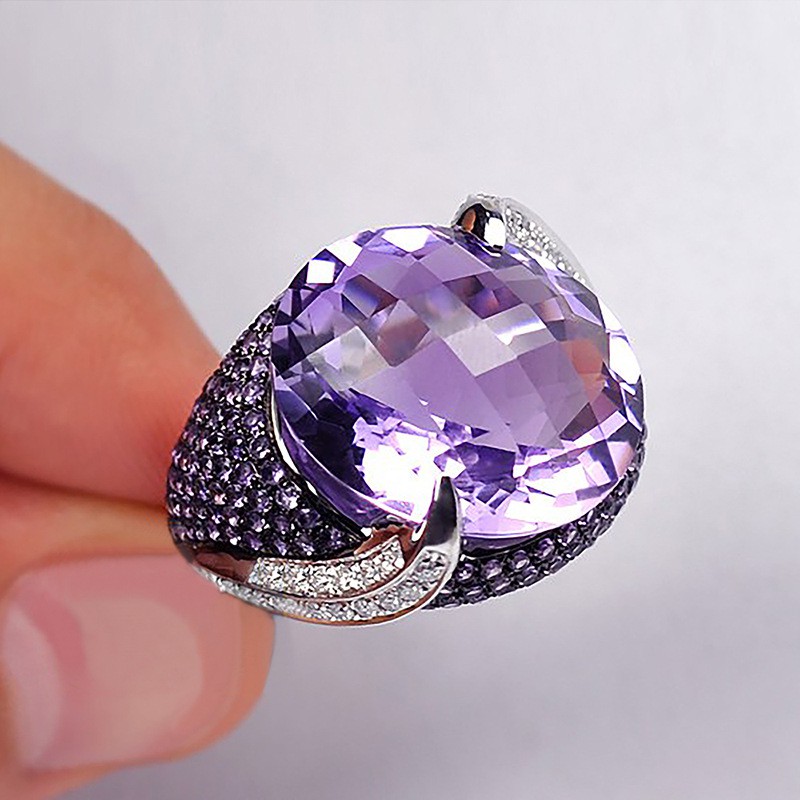 Nhẫn đính đá zircon tím cổ điển dễ phối đồ cho nữ
