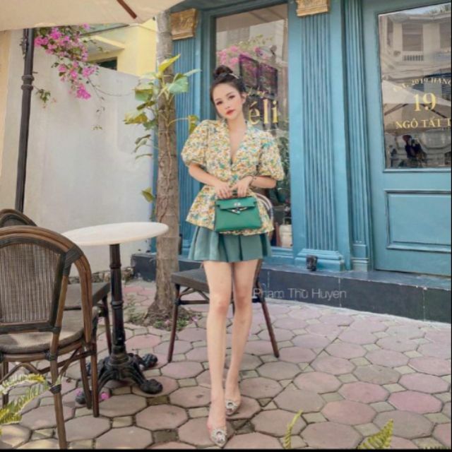 Sét chân váy + áo hoa sang chảnh