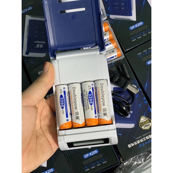 Bộ xạc pin AA/AAA