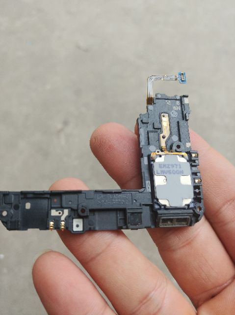 Cụm loa ngoài LG V50