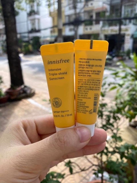 Kem chống nắng Innisfree Intensive Triple shield Sunscreen SPF50+ PA++++ Mini Size (10ml)