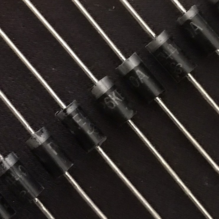 Combo 30 con P6KE15A đi ốt TVS 15V 600W DO-15