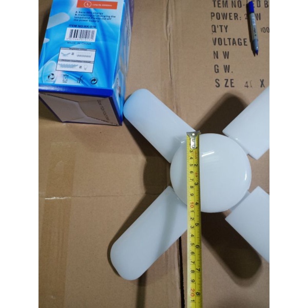 Bóng đèn 4 cánh 60w siêu sáng bảo hành 1 năm loại tốt