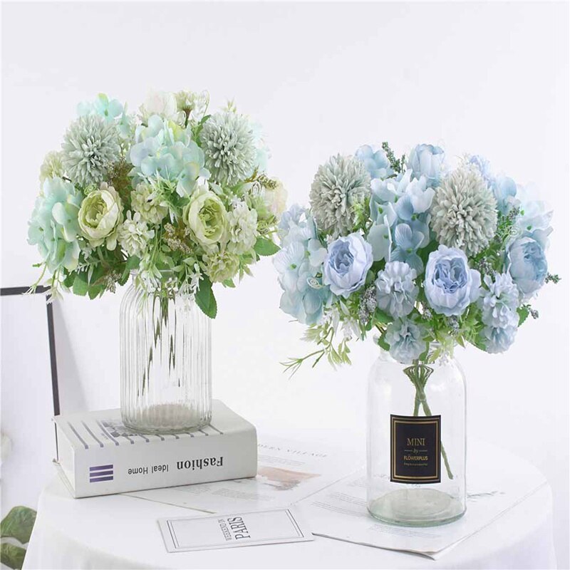 Bó hoa nhân tạo trang trí phòng khách độc đáo