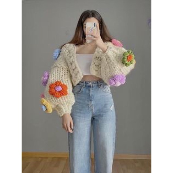 Áo khoác len mẫu hoa lớn