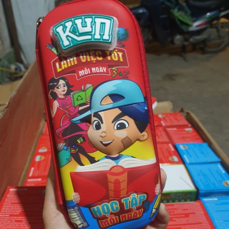 HỘP BÚT KUN CÓ ĐÈN GIÁ RẺ